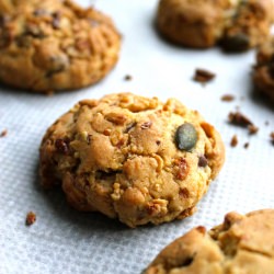 Granola & Chocolate Chip Cookies