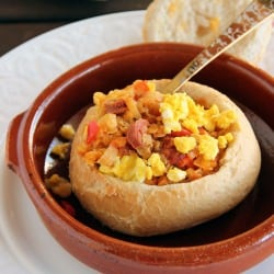 Lentils in Baked Bread Baskets