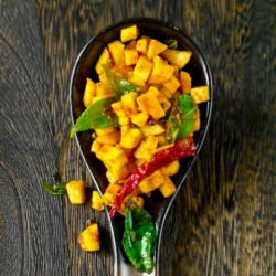 Mango-Ginger Pickle/Manga Inji Acha