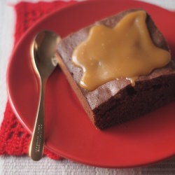 Best Brownies with Honey Sauce