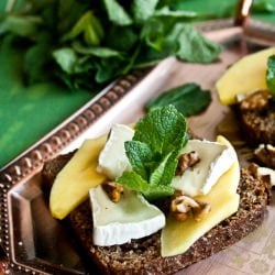Crostini with Brie