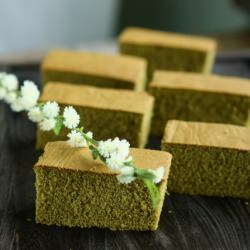 Matcha Spelt Castella