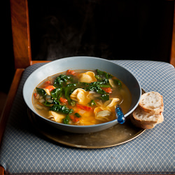 Spinach Tomato Tortellini Soup
