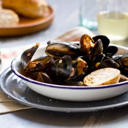 Garlic Chili Mussels