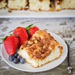 Cinnamon Sour Cream Coffee Cake