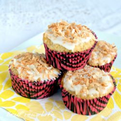 Tropical Smoothie Muffins