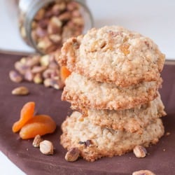 Oatmeal Apricot Pistachio Cookies