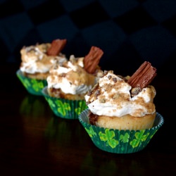 Irish Candy Bar Cupcakes