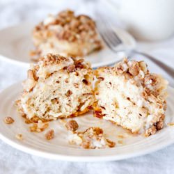 Cinnamon Bun Pie