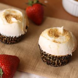 Strawberry Cheesecake Cupcakes