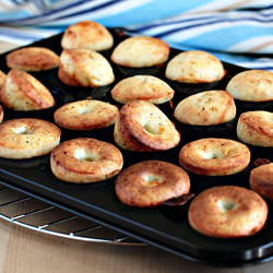Cheesy Herbed Popovers