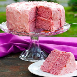 Vegan Strawberry Cake & Frosting