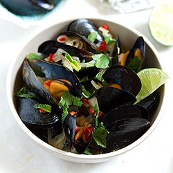 Lemongrass Chili Mussels