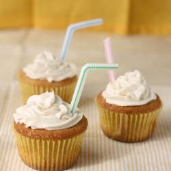 Vanilla Root Beer Float Cupcakes