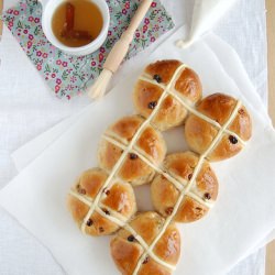 Apple and Cinnamon Hot Cross Buns
