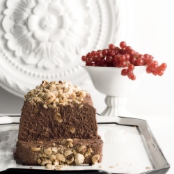 Chocolate Mousse with Hazelnuts