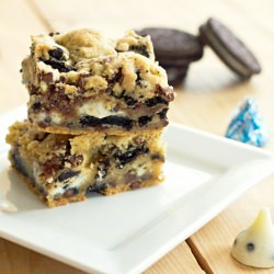 Double Cookies and Cream Kiss Bars