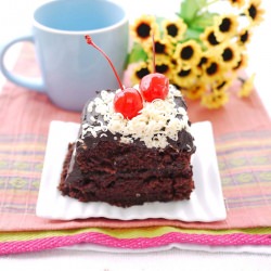 Chocolate Sour Cream Frosting