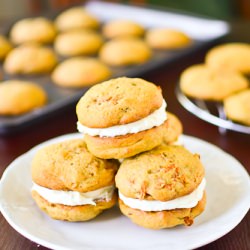 Carrot Cake Whoopie Pies