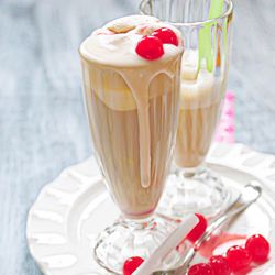 Whipped Root Beer Float Cocktail