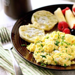 Chive Scrambled Eggs