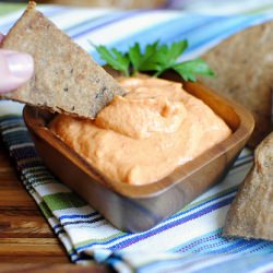 Spicy Roasted Red Pepper Hummus