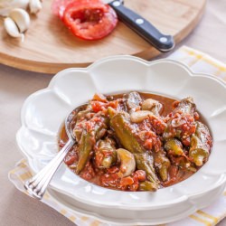 Okra with Tomatoes & Garlic