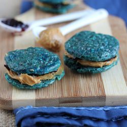 PB & Blueberry Jelly Macarons
