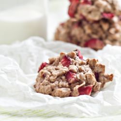 Strawberry Oatmeal Cookies