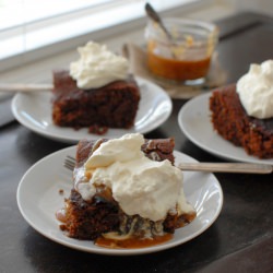 Dark Honey Cake Salted Caramel