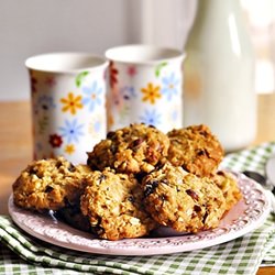 crunchy muesli cookies