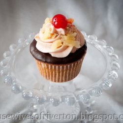Banana Split Cupcakes