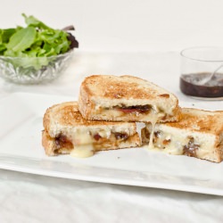 Brie & Apple Grilled Cheese
