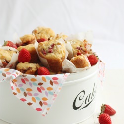 Ricotta Muffins With Strawberries