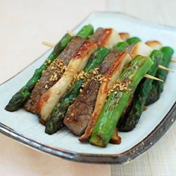 Skewered Beef with Asparagus
