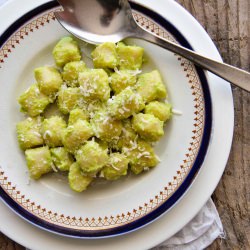 gnocchi with pesto
