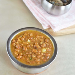 Cow pea curry