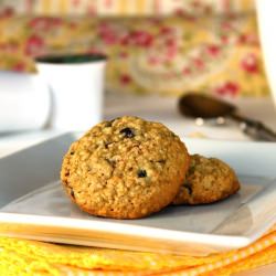 Blueberry Almond Oatmeal Cookies