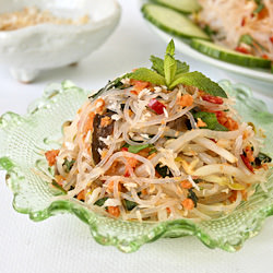 Kerabu Tang Hoon