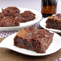 Strawberry choc chip brownies