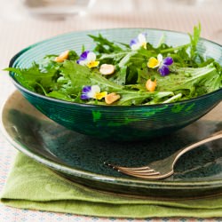 Mizuna Salad with Peanut
