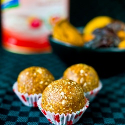 Fig and Date Balls