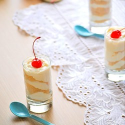Trifle with Lemon Flavor