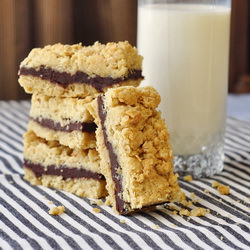 Nutella Fudge Crumble Bars