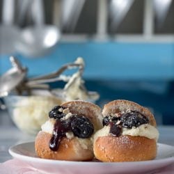 filled brioche buns