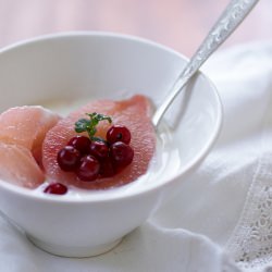 Yogurt with Pear and Cranberry