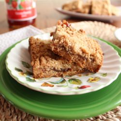 Strawberry Peanut Butter Oat Bars