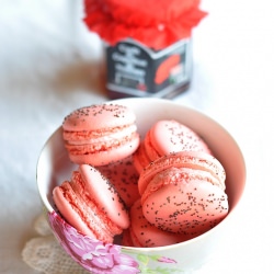 Poppy Seed Syrup Macarons