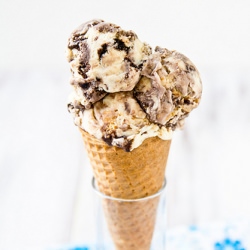 Peanut Butter Cup Ice Cream
