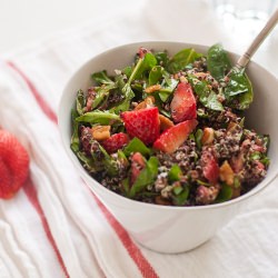 Strawberry, Spinach & Quinoa Salad